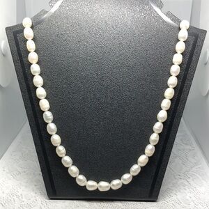 VINTAGE  ringed pearls sterling silver clasp necklace